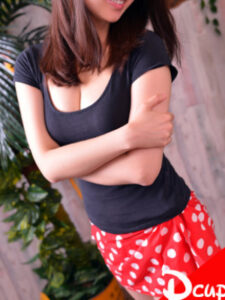 神崎 なお (25)さん