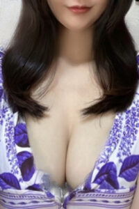 葵 かおる (28)さん