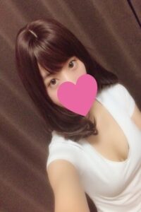 夜桜 ゆい(24)さん