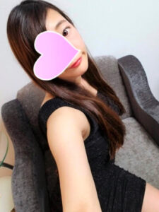 柏木 ゆりな (26)さん