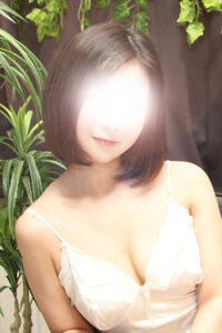 白咲 真奈 (23)さん