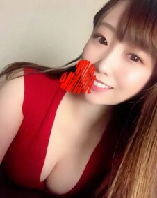 逢沢 すず (22)さん