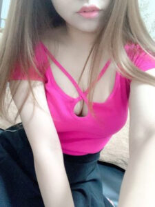 まい (24)さん