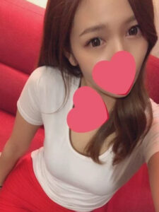 望月 ひな (23)さん