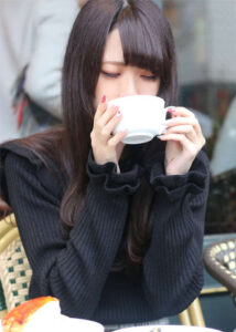 一条かなえ(25)さん