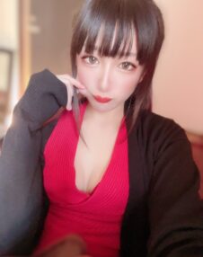 佐々木 めあ (21)さん