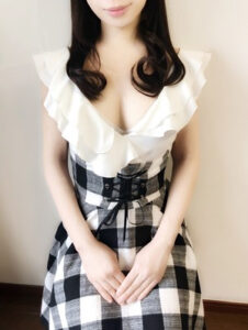 成美 ひなの(22)さん