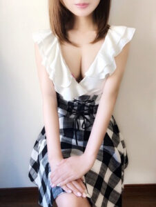 新山　なつめ(22)さん